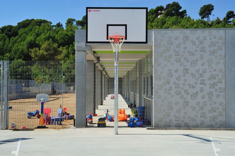 Graphic Concrete Josep Guinovart Primary School